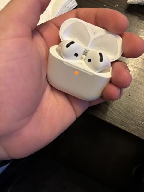 Apple AirPods 4 simsiz qulaqcıqlar - Aktiv səs-küyün azaldılması və — Bakı