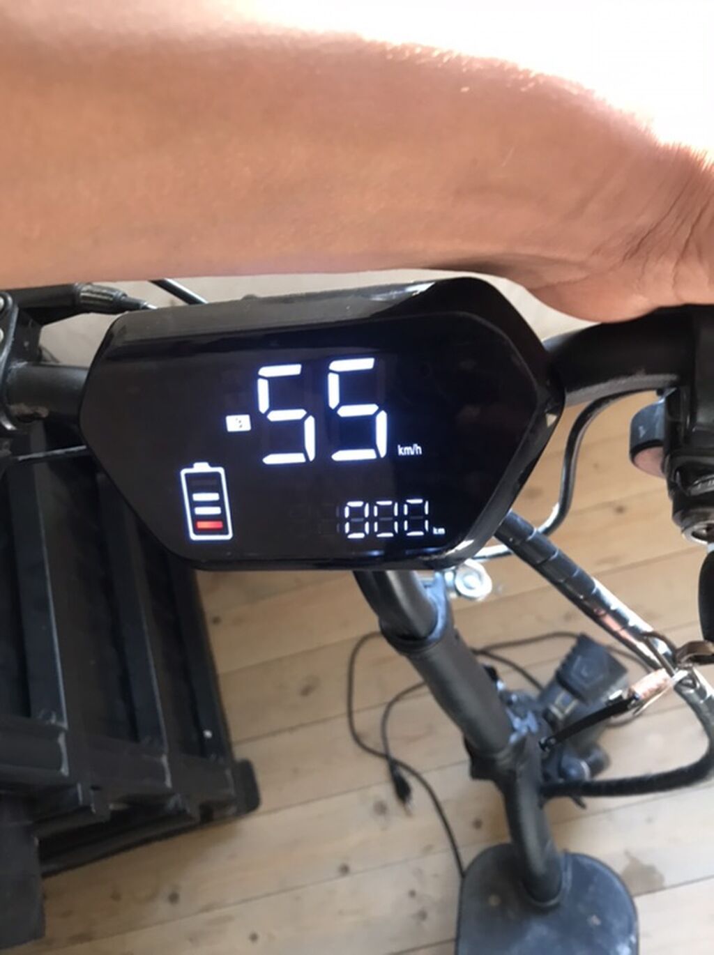 Elektrik skuter - LED displeyli idarə paneli: sürət, batareya — Mallar, Sumqayıt (2)