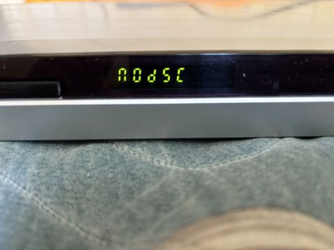 LG DVD pleyer + uzaqdan idarəetmə Xüsusiyyətlər: - Disk tipi: DVD (ön — Bakı