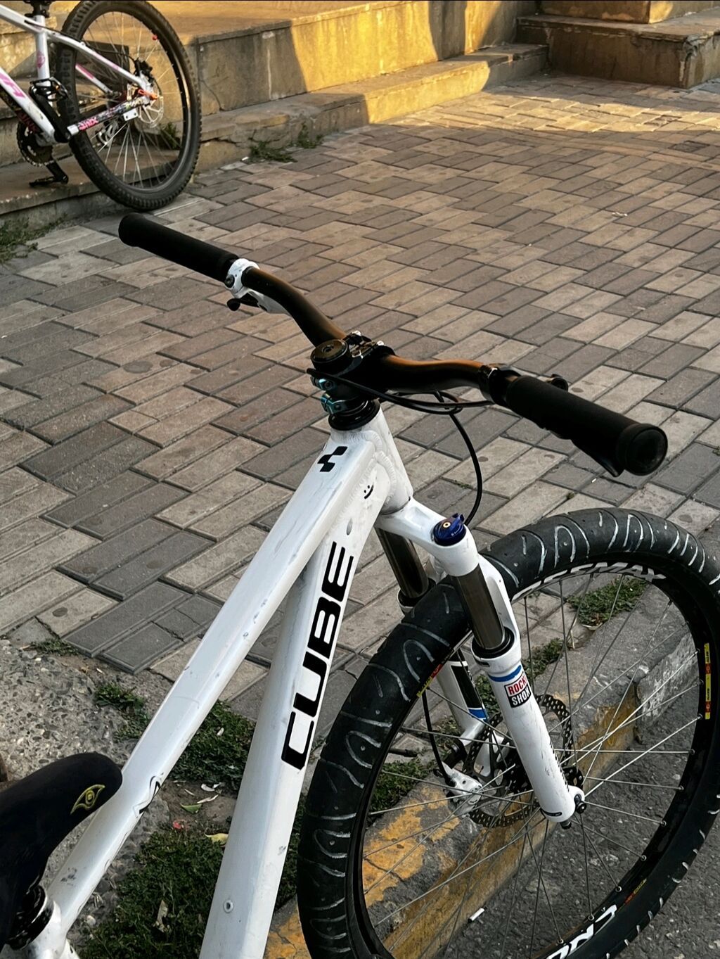 Əvvəla salam velosipedi satmaq səbəbim moto almaq üçündür. Cube AİM — Velosipedlər, Xırdalan (8)