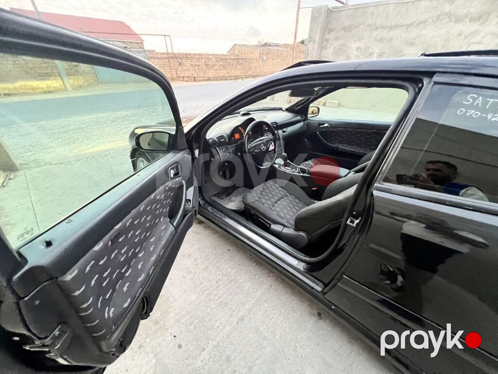 Mercedes-Benz C 230: 2.3 l 2001 il Kupe — Avto, Qobu (4)