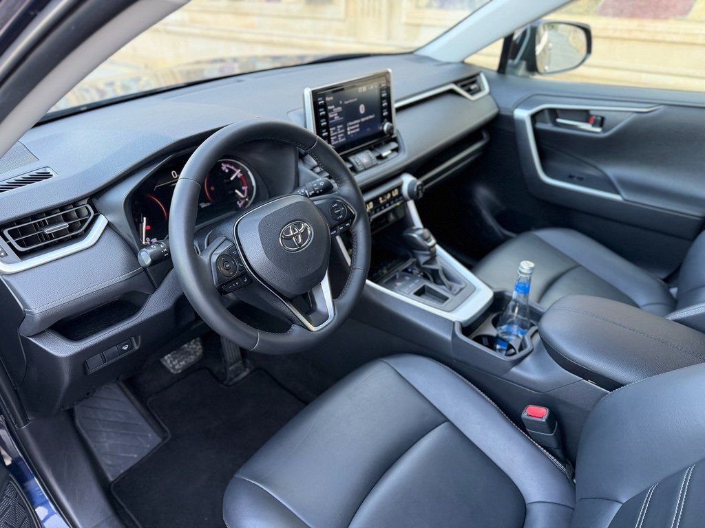 Toyota RAV4, 2.0 L, 2019 il, 135 000 km — Avtomobillər, Bakı (8)