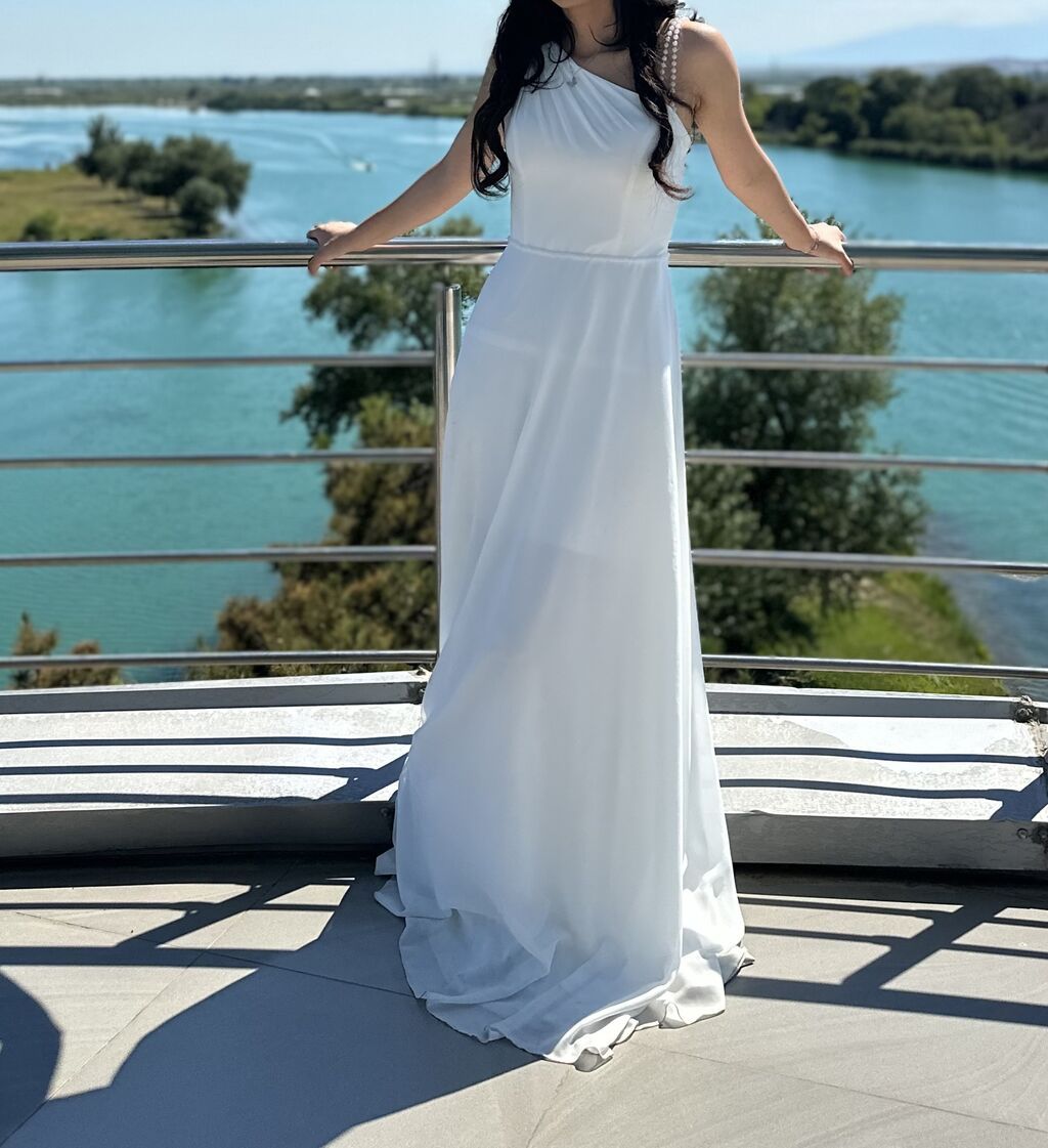 Ağ rəngli, birqollu uzun ziyafət/libas - Model: Asimmetrik bir — Şəxsi əşyalar, Bakı (2)
