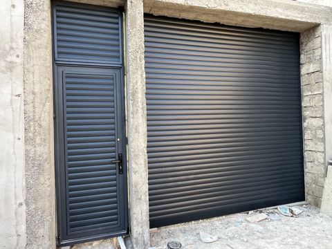 Jalüz qapı — Bakı