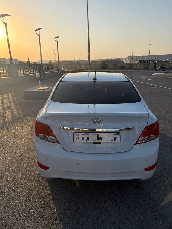 Hyundai Accent, 1.4 L, 2018 il, 100 000 km — Avtomobillər, Bakı (8)