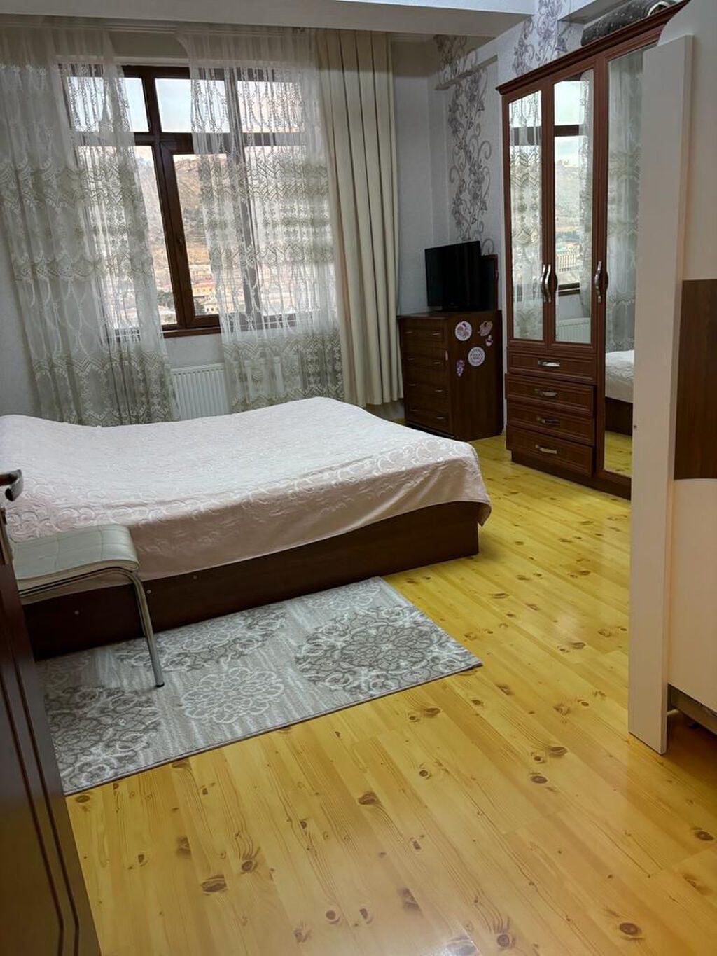 Şəhərin yaxşı nöqtələrindən birində, gir yaşa tipli mənzil — Daşınmaz əmlak, Bakı (9)
