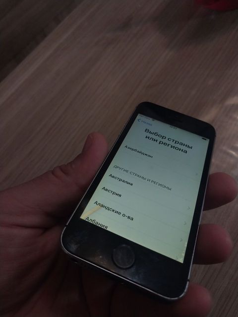 IPhone 5s, 16 GB, Space Gray, Barmaq izi — Bakı