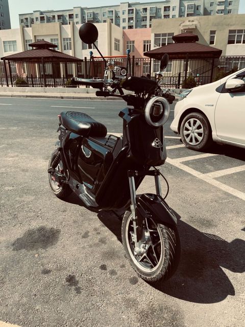 NİU - NİU, 50 sm3, 2000 km — Bakı