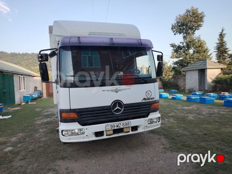 Mercedes Atego 814, 4.7 L, 1998 il, 300 000 km