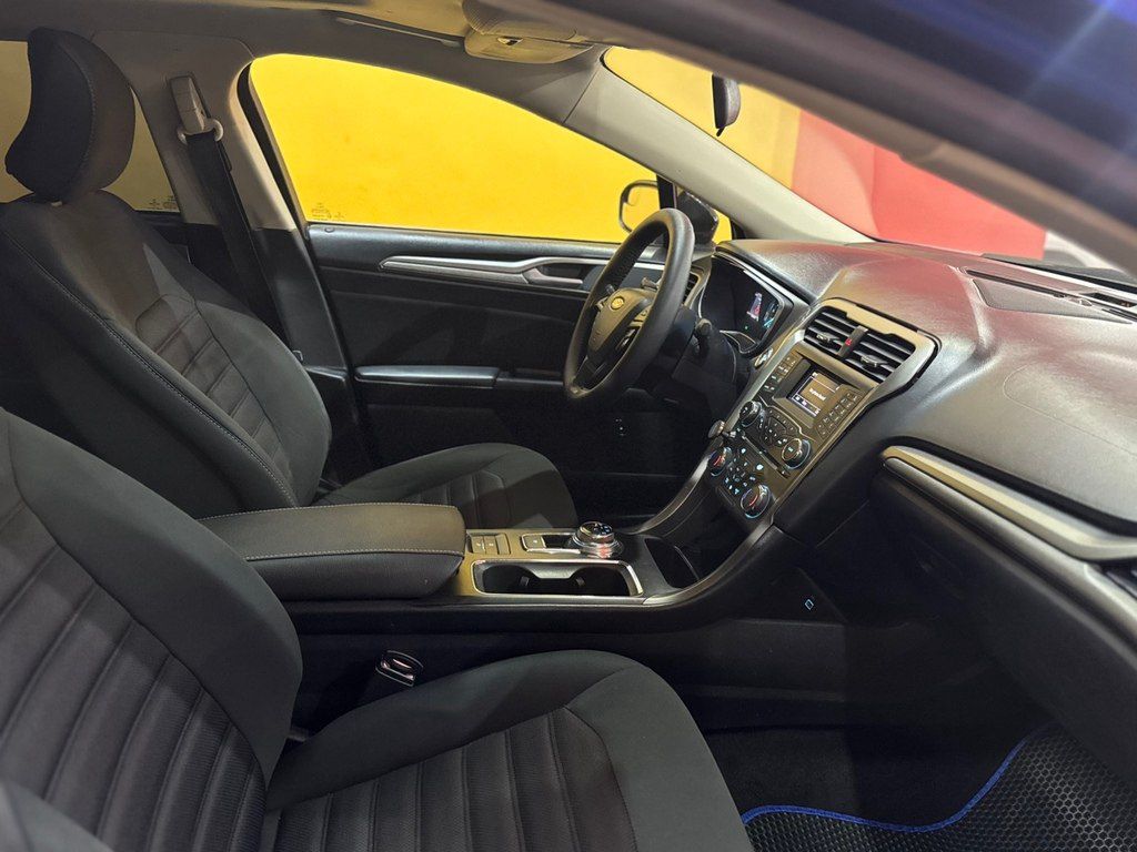 Ford Fusion (North America), 2.0 L, 7.6 kWh, 2017 il, 140 000 km — Avtomobillər, Sumqayıt (10)