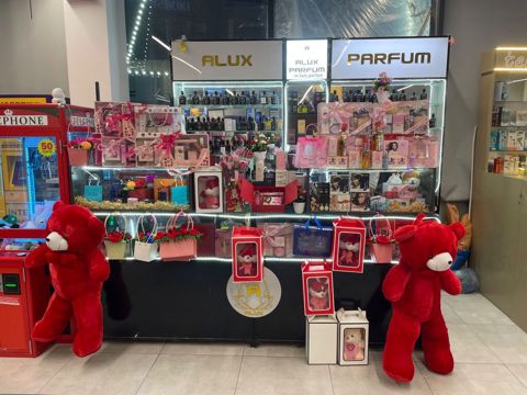 Masazır Tamstorda Aluxs Parfum hazır biznes kimi satılır biznesi — Bakı