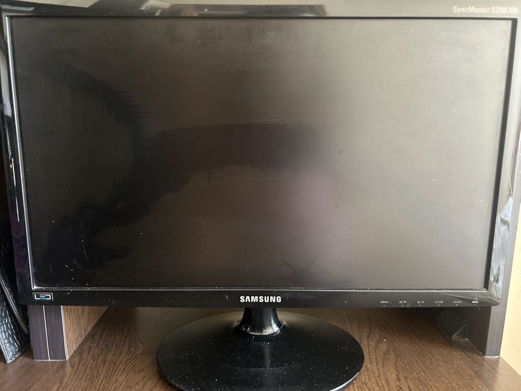 Komputer seti - Monitor: Samsung SyncMaster S20B300, LED ekran, ön — Elektronika, Bakı