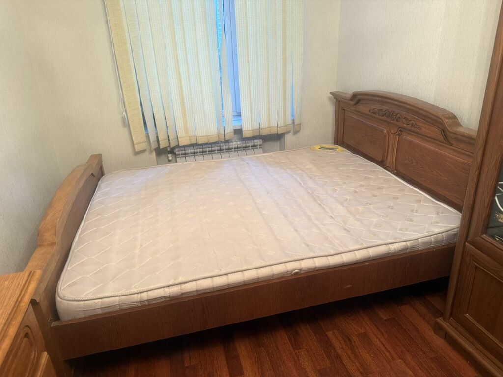 Matrasli taxt - Material: təbii ağacdan massiv (qəhvəyi ton), üzərində — Mebel, Bakı (4)