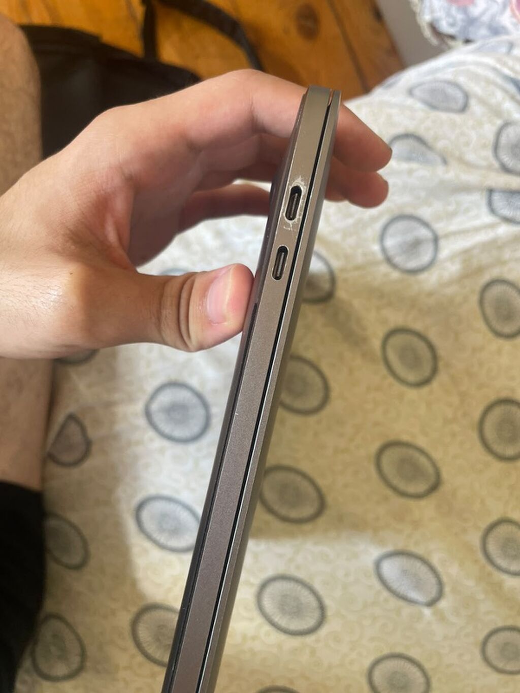 Apple MacBook Pro 13” 2019, Touch Bar satılır. Kompüter yaxşı işləyir — Apple Macbook, Bakı (4)