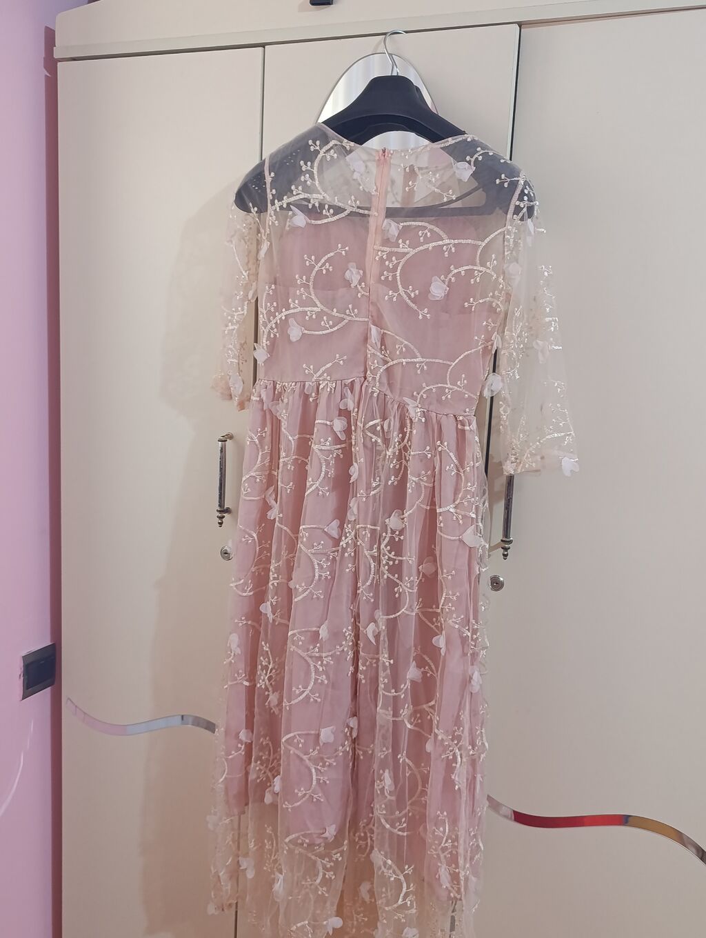 Zərif dizaynlı qadın paltarı - Rəng: pudra/çəhrayı - Model: yarı — Şəxsi əşyalar, Lənkəran (2)