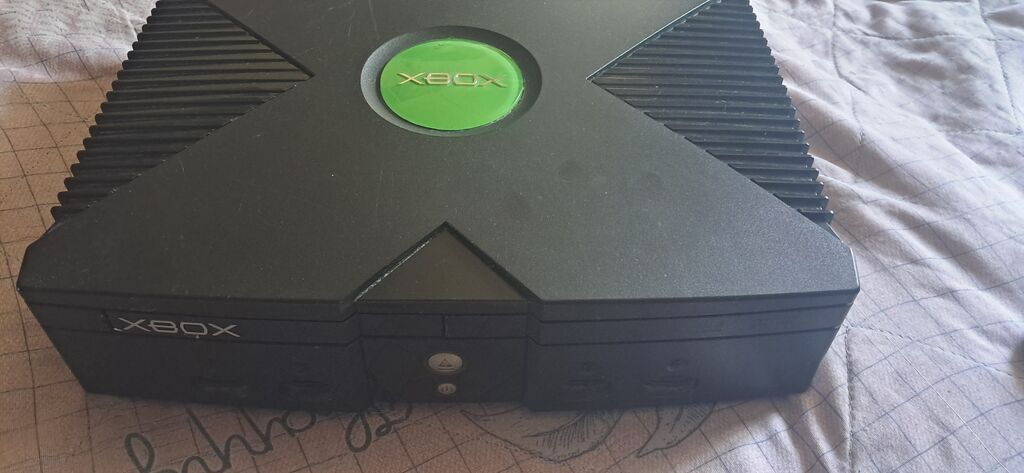 Microsoft Xbox (orijinal model) oyun konsolu Xüsusiyyətlər: - Model — Elektronika, Bakı (5)