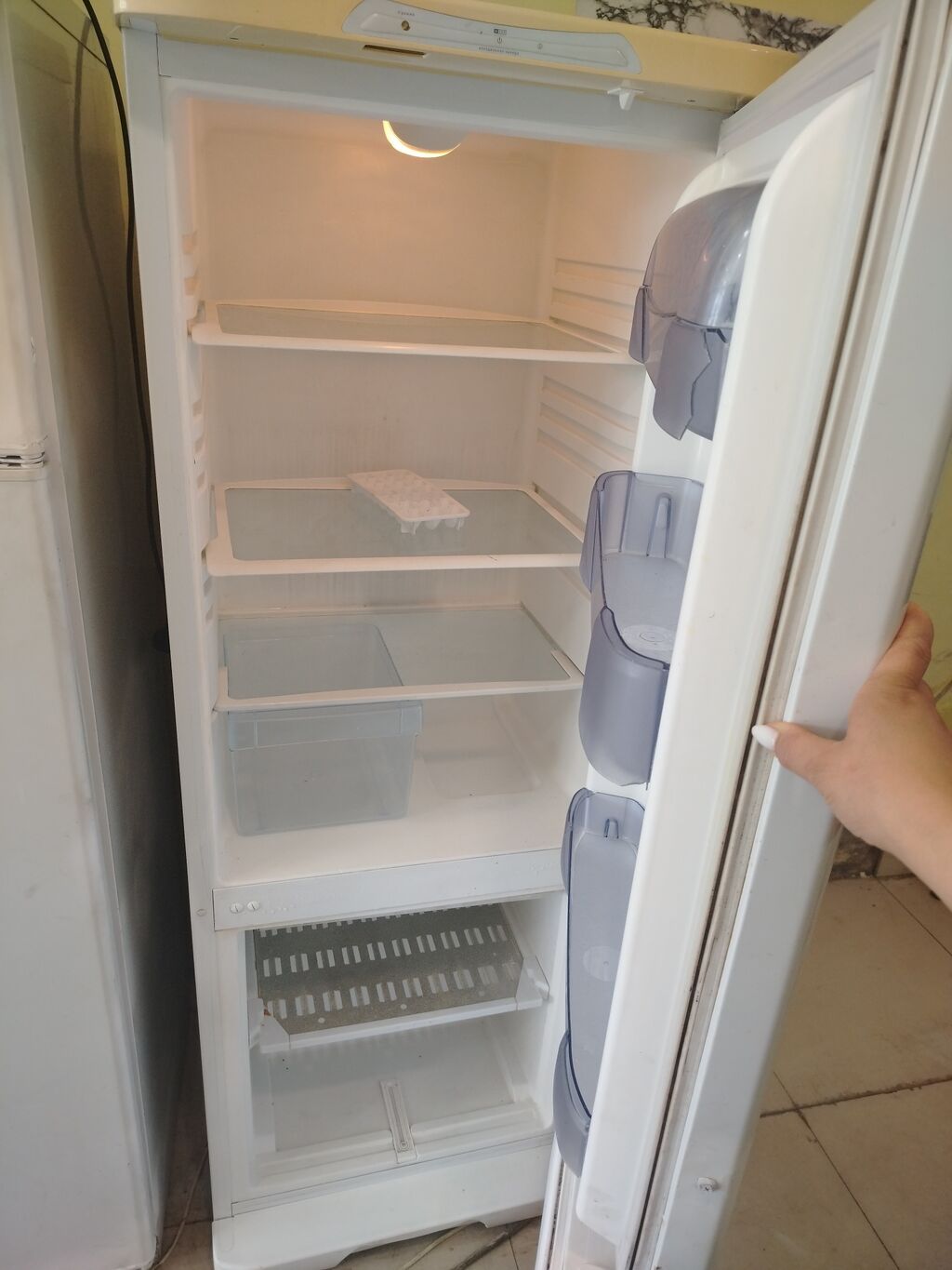 Beko soyuducu - Tip: İkiqat bölməli soyuducu (yuxarıda soyutma — Soyuducular, Bakı (2)