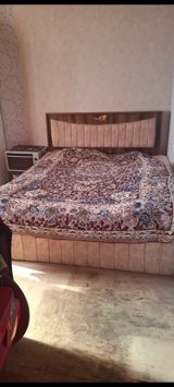 Taxt satılır. Matras daxildir. Qiyməti 100 manat. Ünvan Höküməli Aytən — Mebel