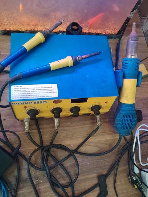 Yaxun 883D SMD Rework Station Çoxfunksiyalı lehimləmə və SMD rework — Masazır