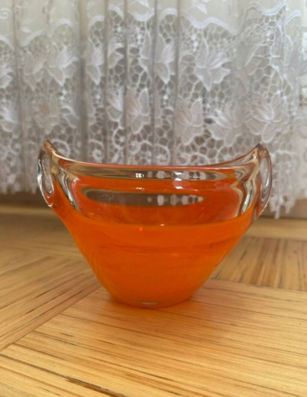 Şüşə dekorativ qab – narıncı rəngli, qalın divarlı, əl üfürməsi — Mallar, Bakı (2)
