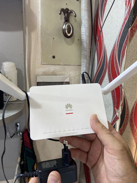 Huawei OptiXstar Wi‑Fi router/modem - İki antenli güclü Wi‑Fi siqnalı — Sumqayıt