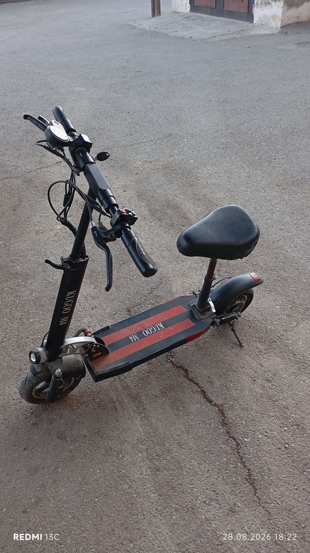 Kugoo M4 elektrik skuter - Güclü ön işıq və siqnal/zəng düyməsi olan — Mallar, Digah (3)