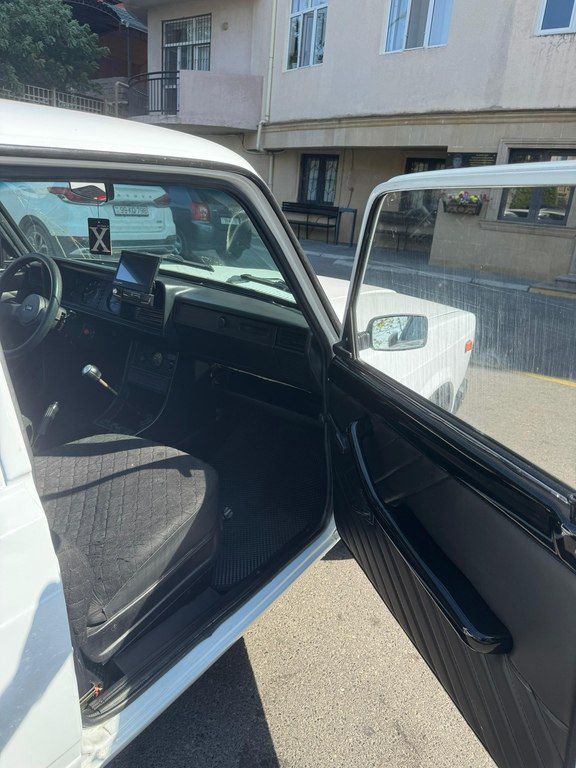 Lada (VAZ) 2107, 1.6 L, 2011 il, 60 800 km — Avtomobillər, Bakı (5)