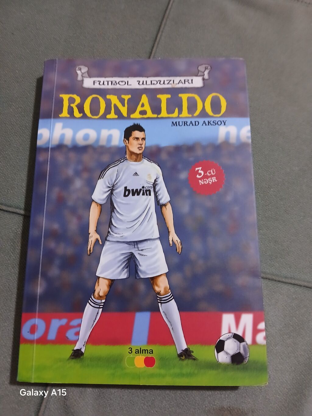 Məhsul: “Futbol Ulduzları – Ronaldo” kitabı Müəllif: Murad Aksoy — Kitablar və jurnallar, Bakı (2)