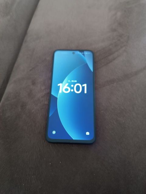 Redmi 13 Yaddas 256 gb Hec bir problemi yoxdur — Bakı