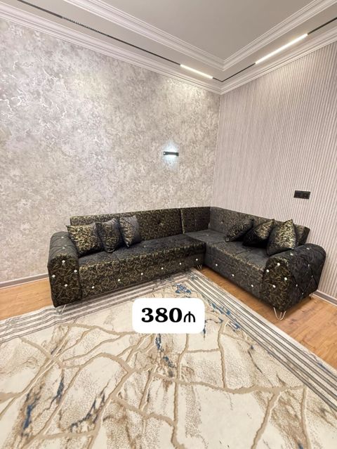 Divan satılır 380₼. Yeni kimidir. İstifadə olunmayıb. Ünvan — Bakı
