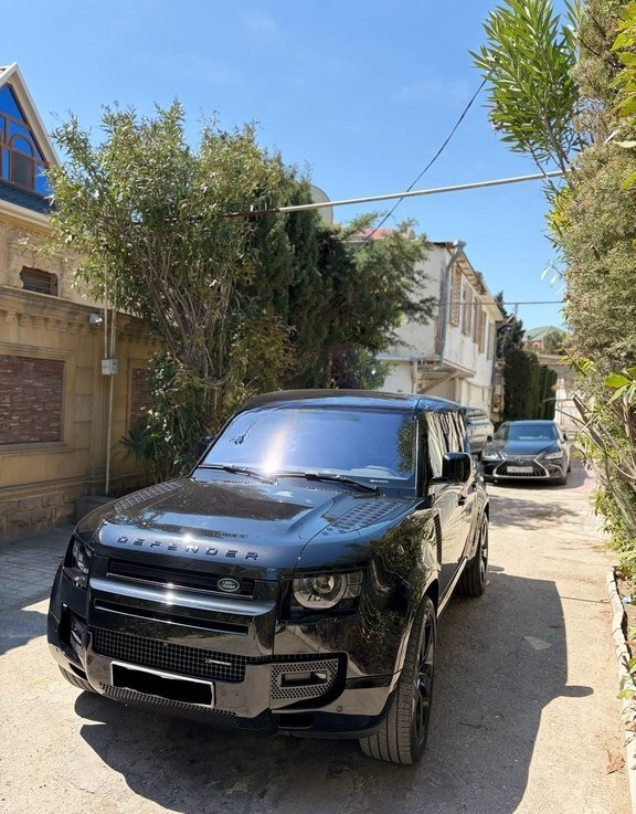 Land Rover Defender, 2021 il, 136000 km — Avtomobillər (2)