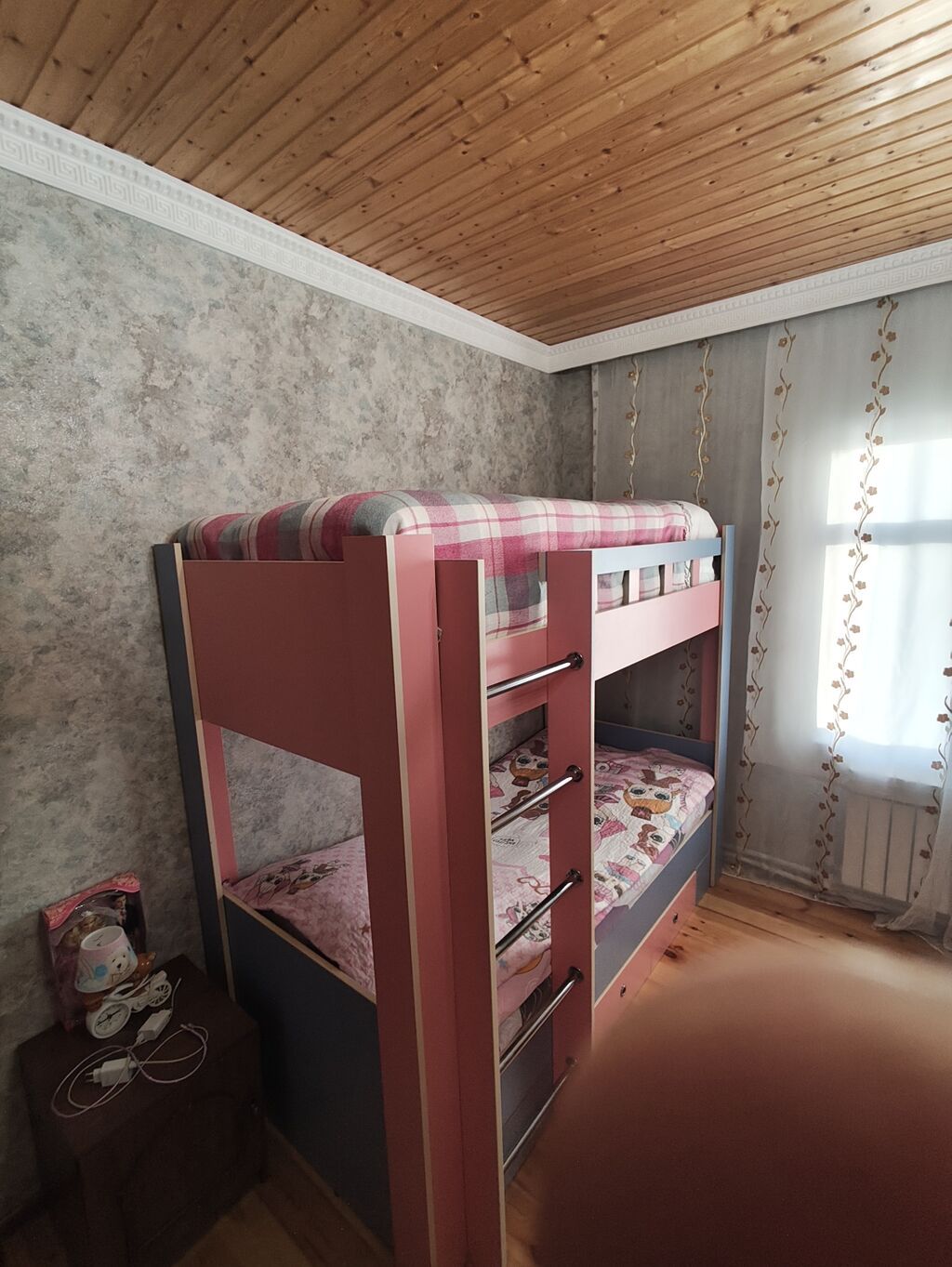 Uşaq üçün iki mərtəbəli çarpayı - Rəng: çəhrayı və boz-göy — Mebel, Bakı (2)