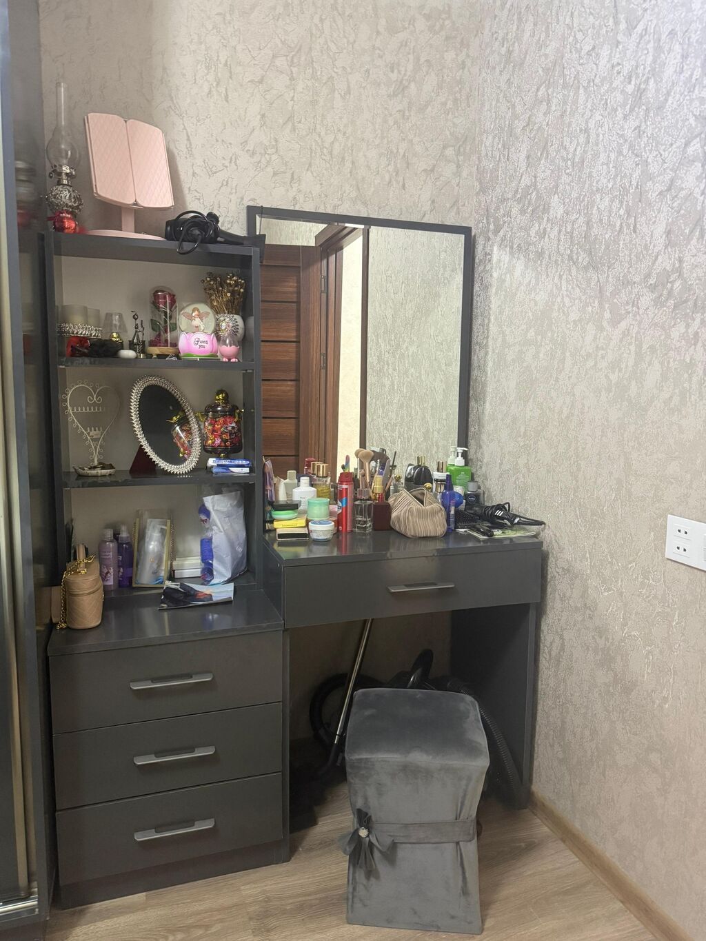 Yataq otağı mebel dəsti satılır. Dəstə aşağıdakılar daxildir — Mebel, Bakı (2)