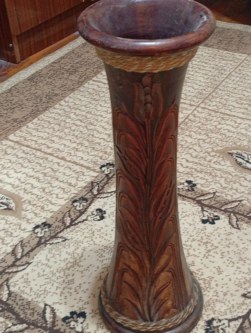 Təmiz kiramikadan gül qabı Tayland istehsalı əl ilə işlənilib. Ünvan — Digər, Masazır