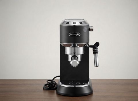 Qəhvə maşını Delonghi, Su qabı ilə, Yeni — Bakı