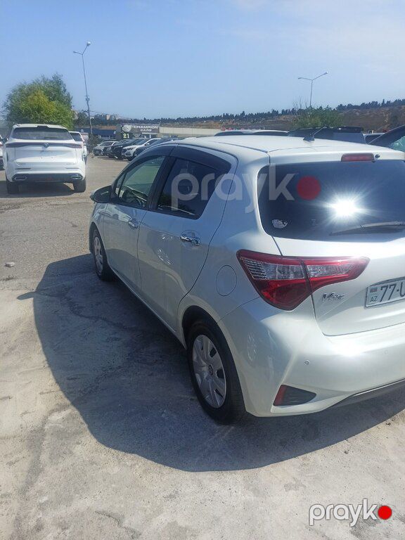 Toyota Vitz, 1.5 L, 0.9 kWh, 2019 il, 105 000 km — Avtomobillər, Bakı (8)
