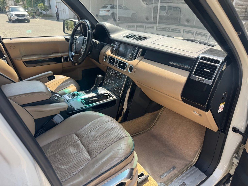 Land Rover Range Rover, 5.0 L, 2010 il, 156 000 km — Avtomobillər, Bakı (10)