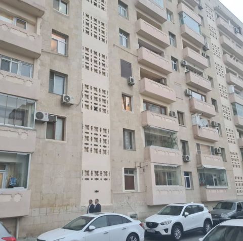 3-otaqlı mənzil kirayə verilir, Qurban Xəlilov küç., 80 m² — Bakı