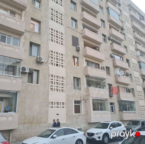 3-otaqlı mənzil kirayə verilir, Qurban Xəlilov küç., 80 m²