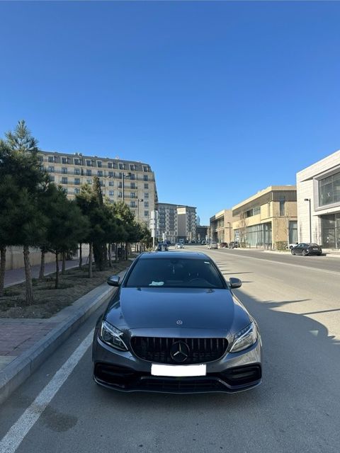 Mercedes C 300, 2.0 L, 2018 il, 145 000 km — Bakı