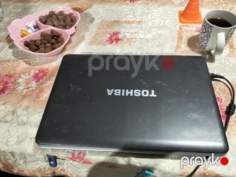 Toshiba noutbuk - Model: Toshiba Satellite seriyası (15.6" təxmini — Digah