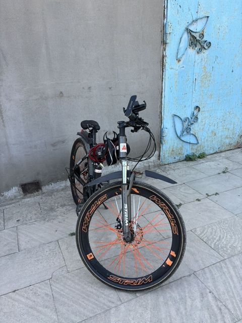 Şəhər və yüngül off-road üçün universal dağ/trek velosipedi. Texniki — Digah