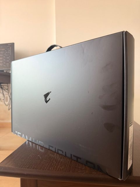 Noutbuk Aorus Gigabayte — Bakı