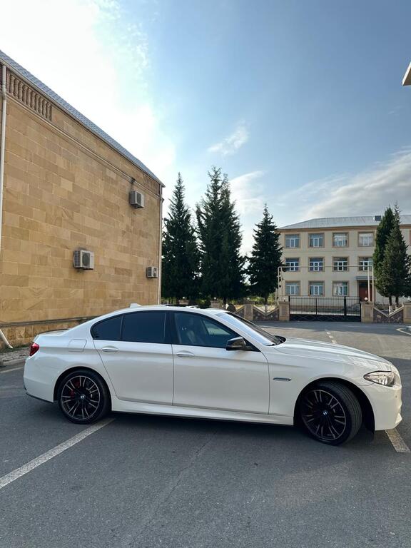 BMW 528, 2.0 L, 2014 il, 230 000 km — Avtomobillər, Bakı (9)