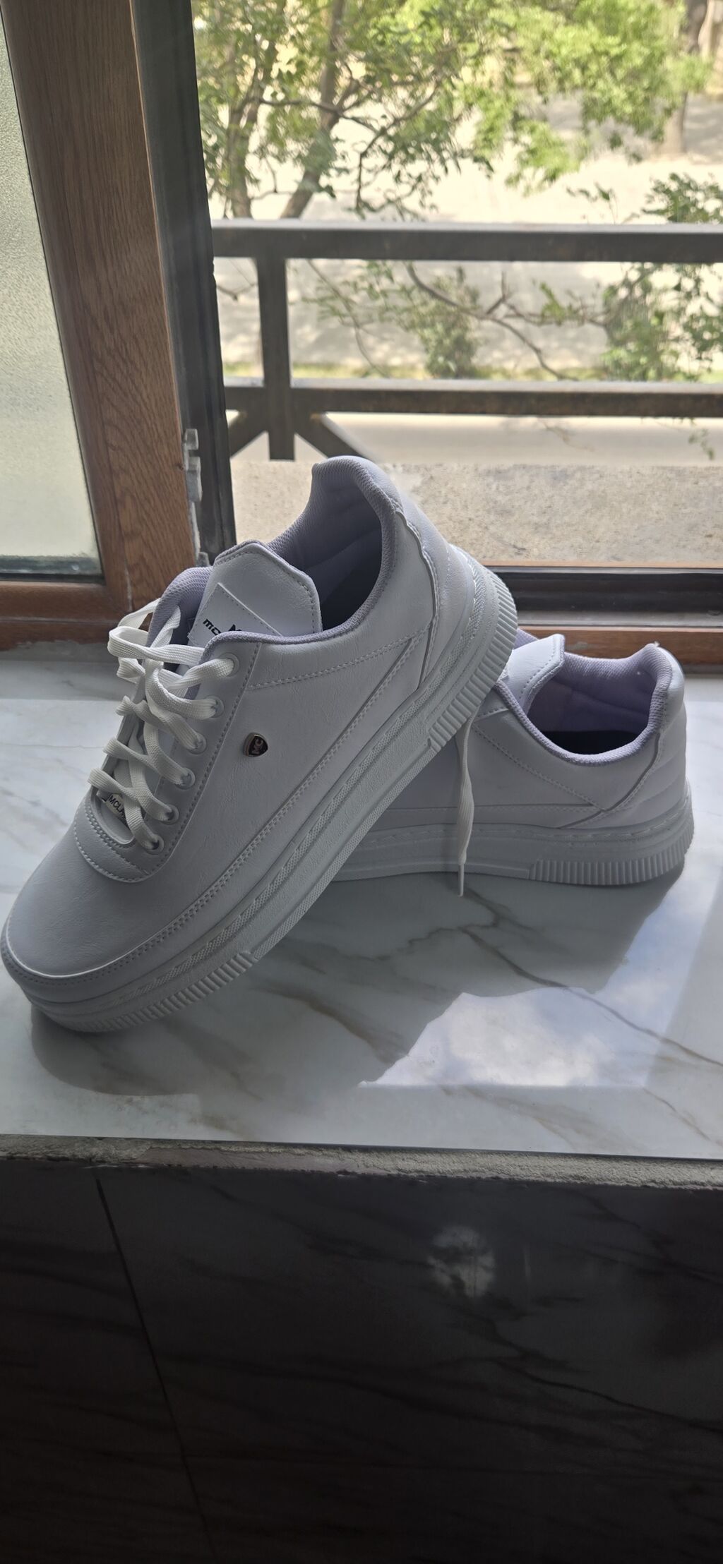Ağ rəngli MC Mclacos kişi krossovkası - Model: MC Mclacos low-top — Şəxsi əşyalar, Bakı (4)
