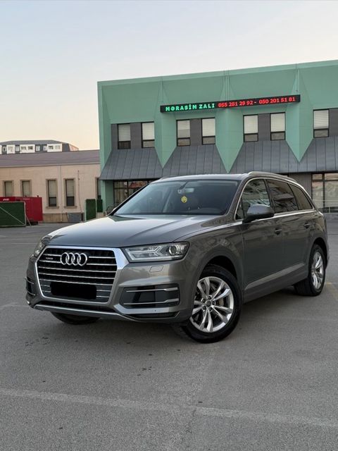 Audi Q7, 2.0 L, 2016 il, 239 000 km — Bakı