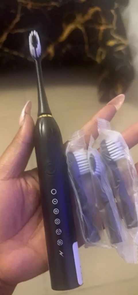 Elektrik diş fırçası - yenidir. Çatdırılma var — Bakı