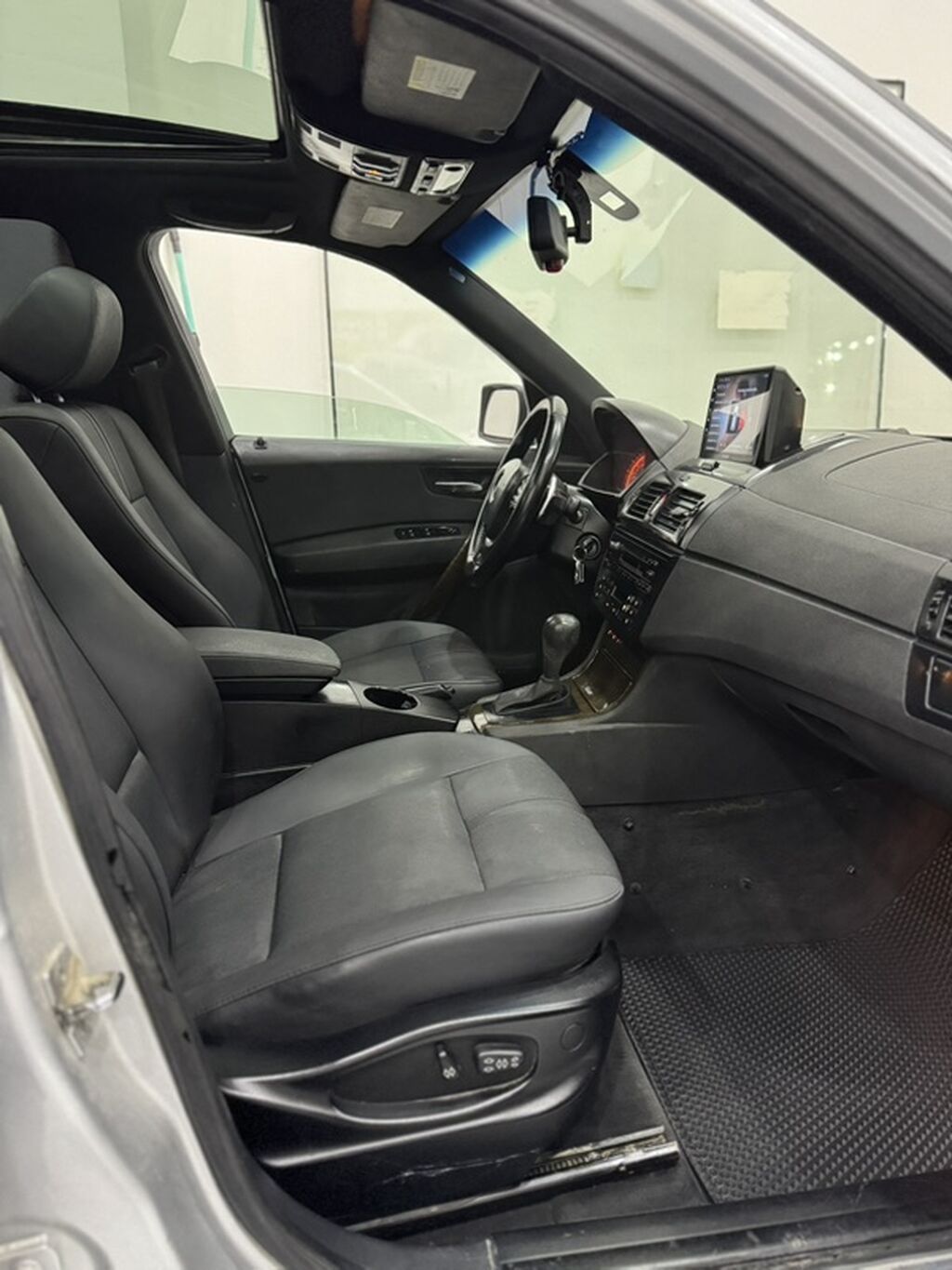 BMW X3: 2.5 l 2005 il Krossover — Avto, Bakı (4)