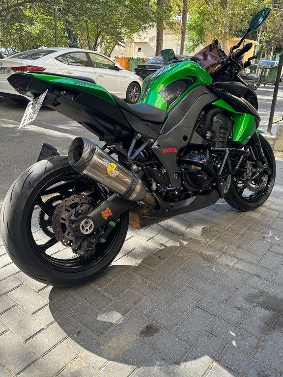 Kawasaki Z1000, 1000 sm3, 2011 il, 82 600 km — Motosikletlər, Bakı (8)