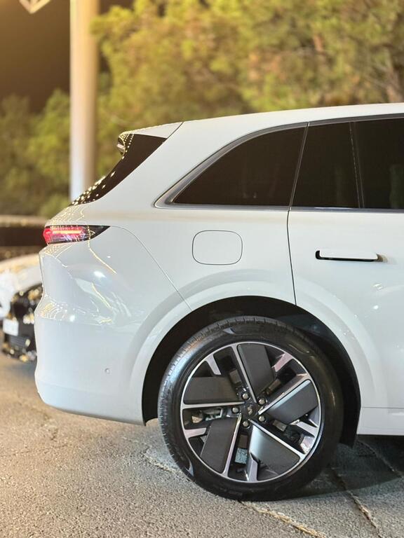 Li Auto L6, 1.5 L, 36.8 kWh, 2025 il, 36 000 km — Avtomobillər, Bakı (4)